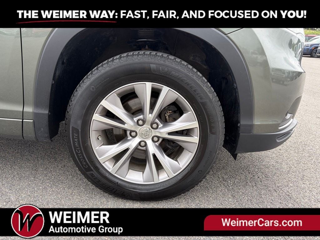 Pre-Owned 2015 Toyota Highlander XLE V6 - photo - 14