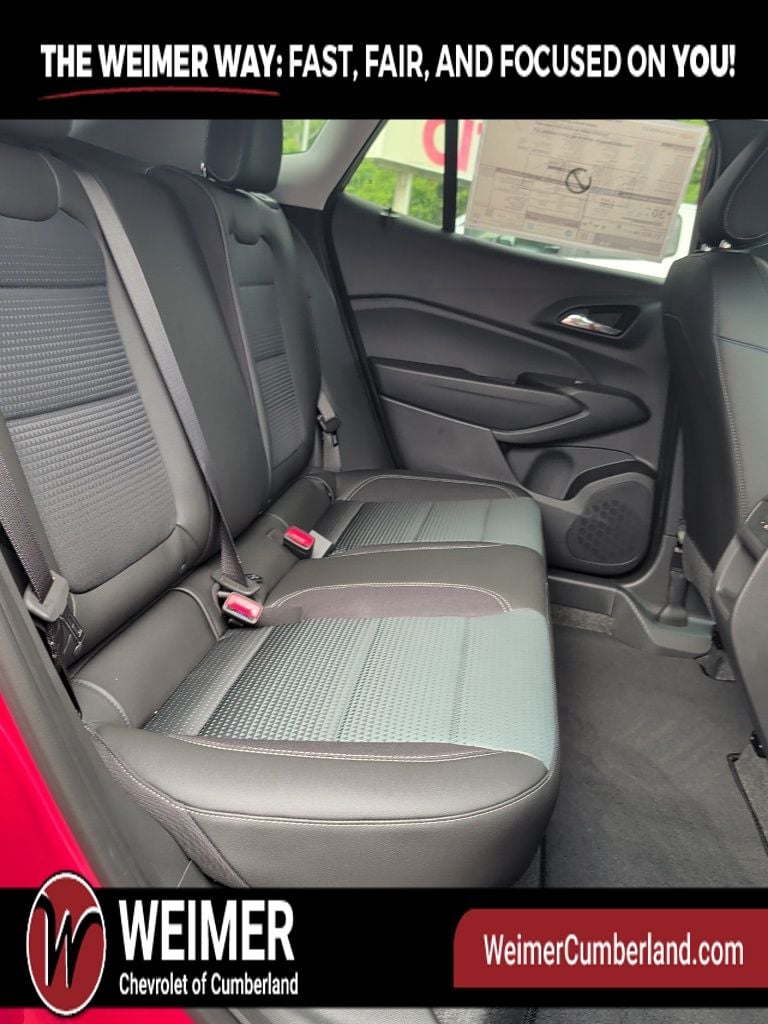 New 2026 Chevrolet Trax LT - photo - 11