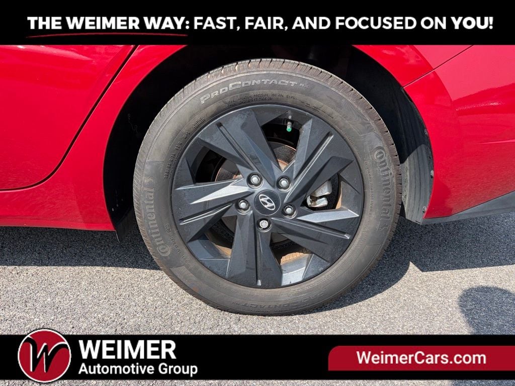 Pre-Owned 2023 Hyundai Elantra SEL - photo - 10