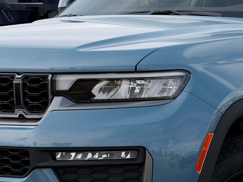 New 2026 Jeep Grand Cherokee L Limited - photo - 9