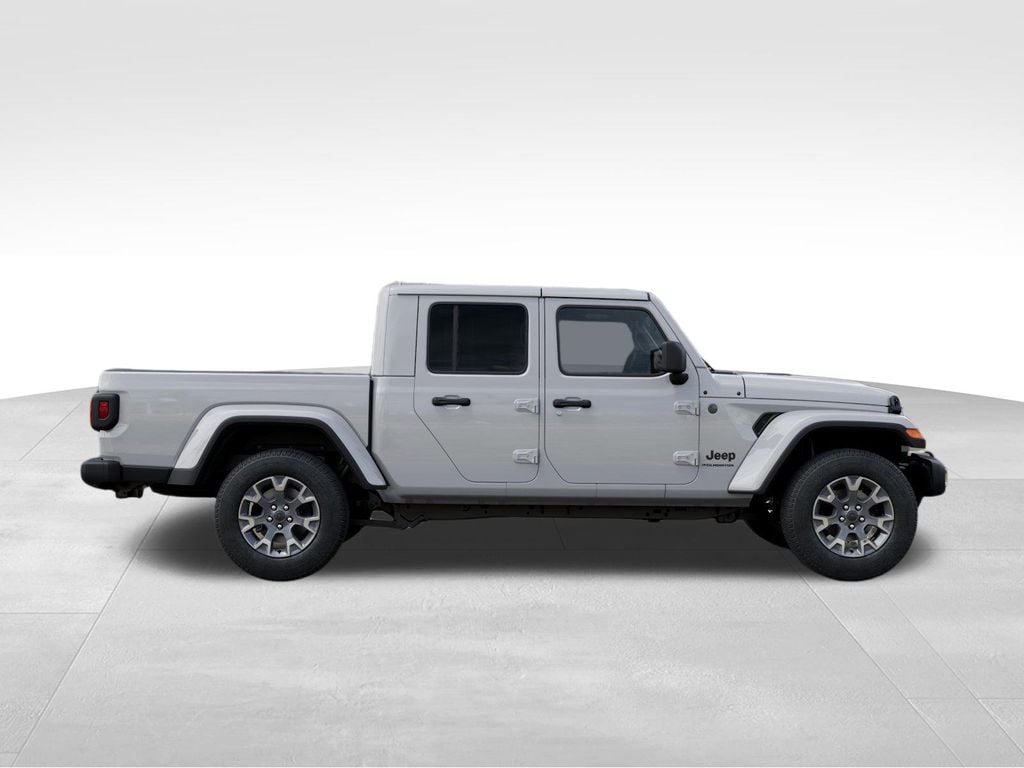 New 2026 Jeep Gladiator Sahara - photo - 20