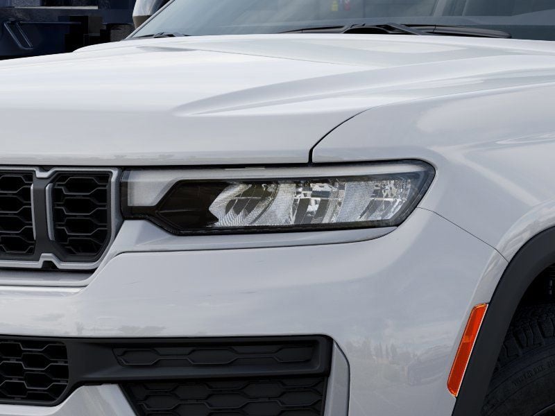 New 2026 Jeep Grand Cherokee Altitude - photo - 9