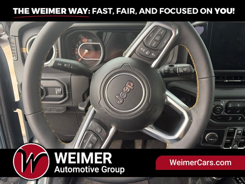 Pre-Owned 2024 Jeep Wrangler Sahara - photo - 26