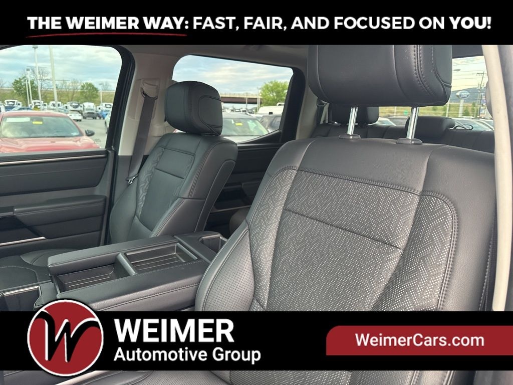 Pre-Owned 2024 Toyota Tundra Hybrid Limited - photo - 11