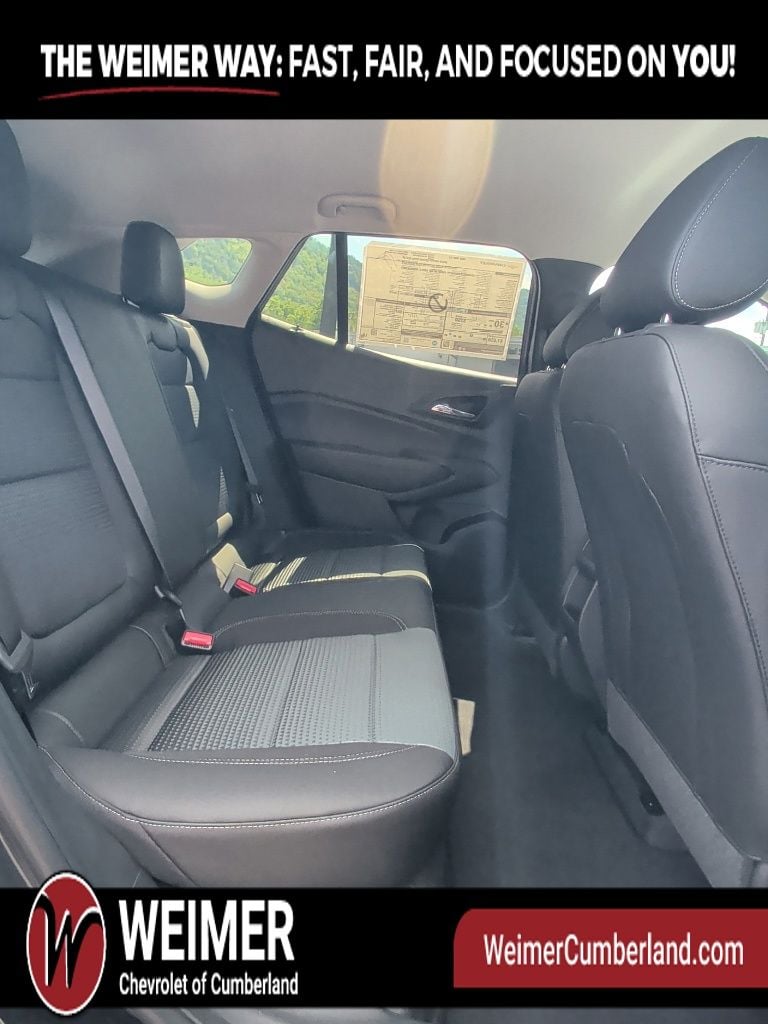 New 2026 Chevrolet Trax LT - photo - 13