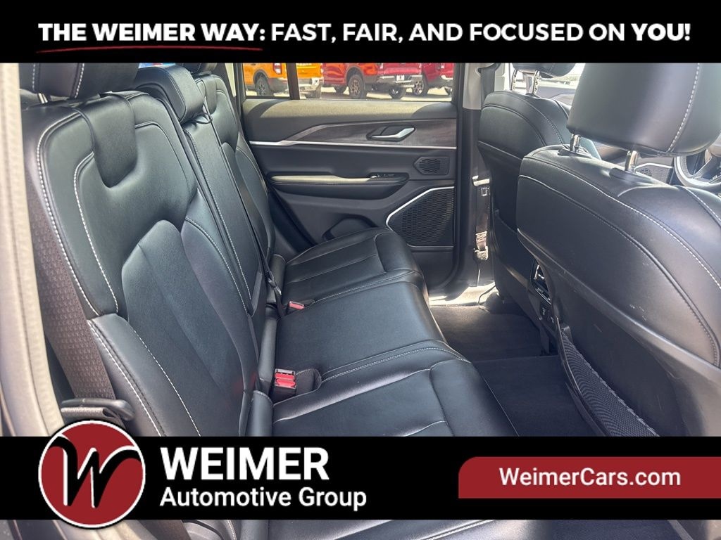 Pre-Owned 2024 Jeep Grand Cherokee 4xe - photo - 33