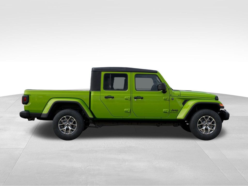 New 2026 Jeep Gladiator Sport S - photo - 20