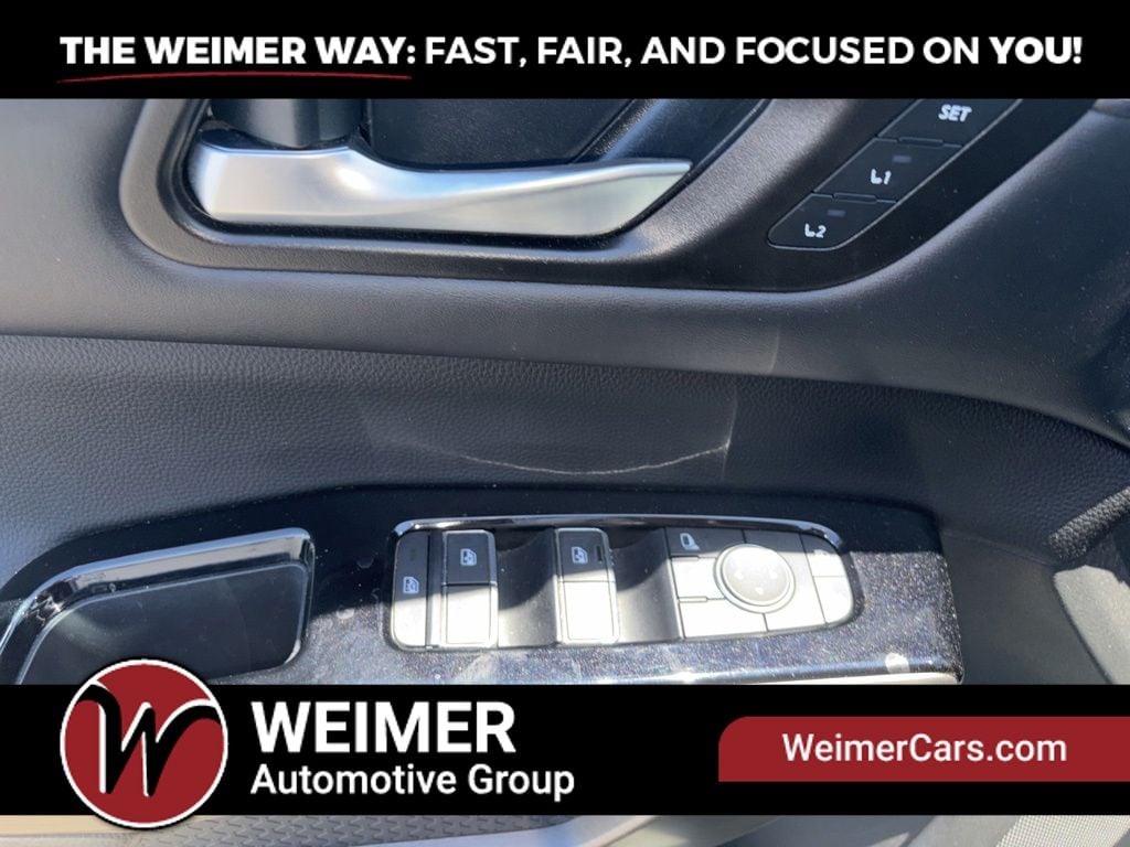 Pre-Owned 2025 Nissan Pathfinder Platinum - photo - 20