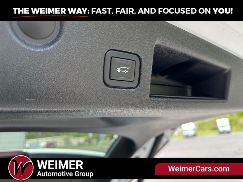 Pre-Owned 2023 Chevrolet Equinox LT - photo - 27