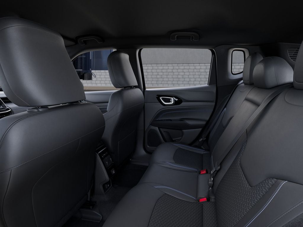 New 2026 Jeep Compass Latitude - photo - 22