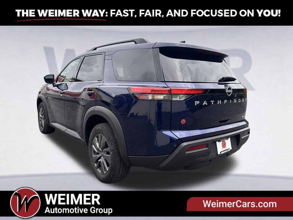 Pre-Owned 2025 Nissan Pathfinder SV - photo - 24