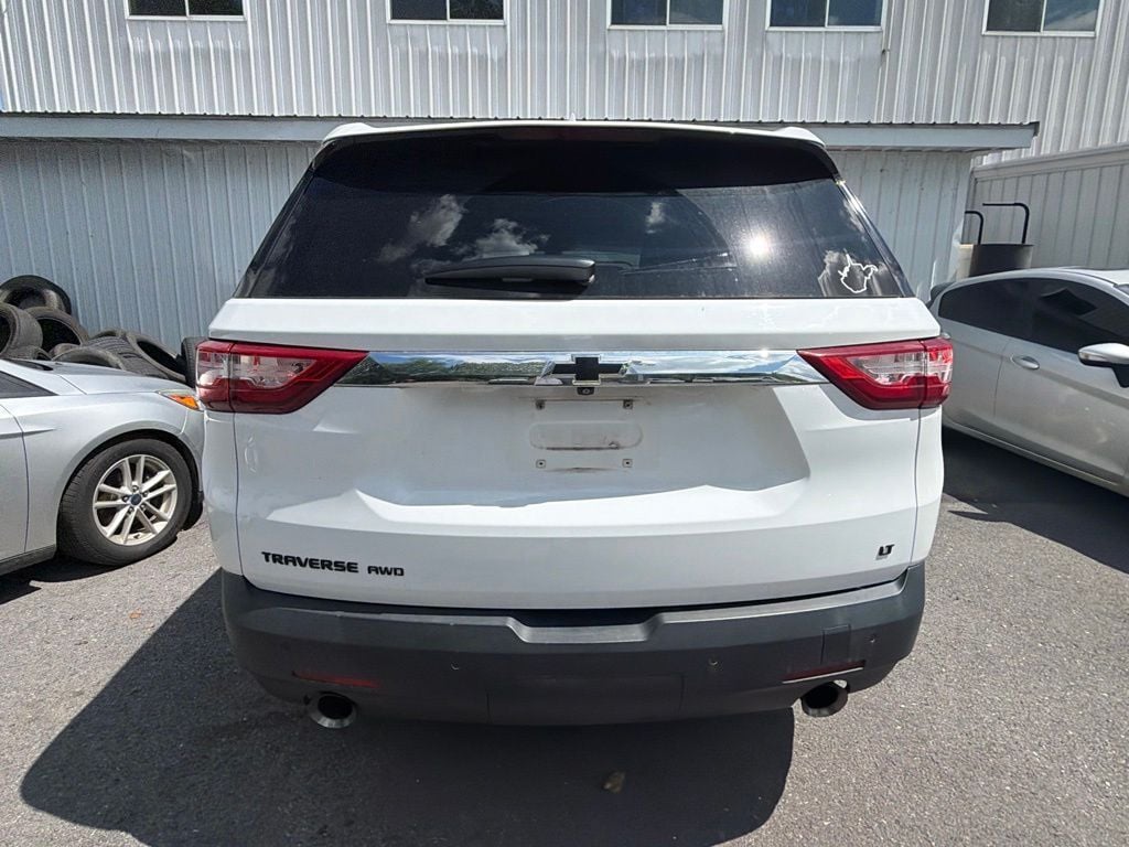 Pre-Owned 2020 Chevrolet Traverse LT - photo - 4