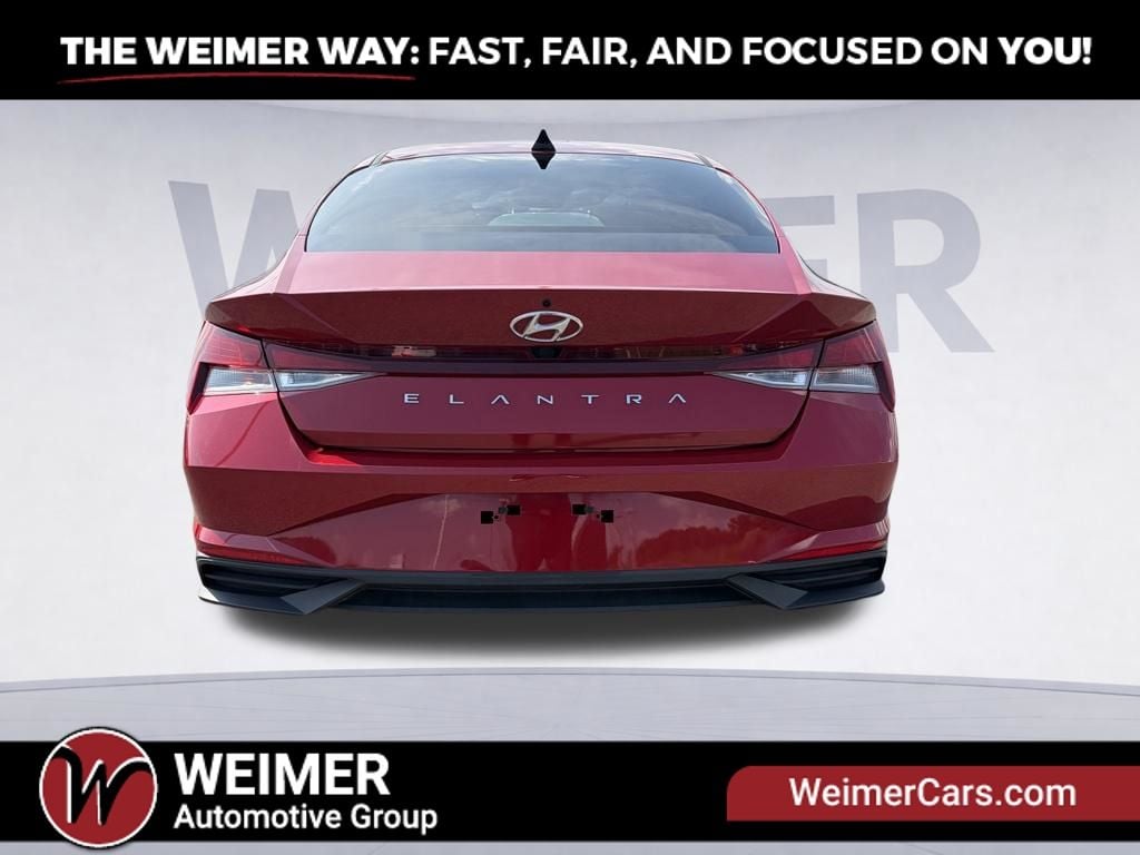 Pre-Owned 2023 Hyundai Elantra SEL - photo - 4