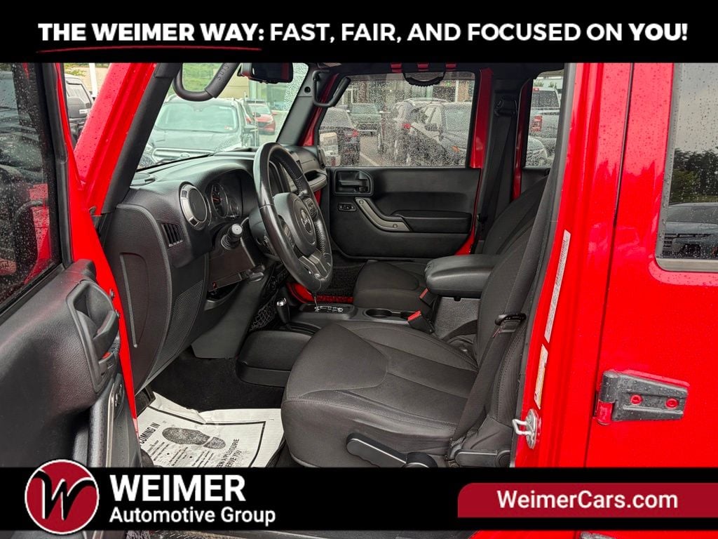 Pre-Owned 2015 Jeep Wrangler Unlimited Sport - photo - 23