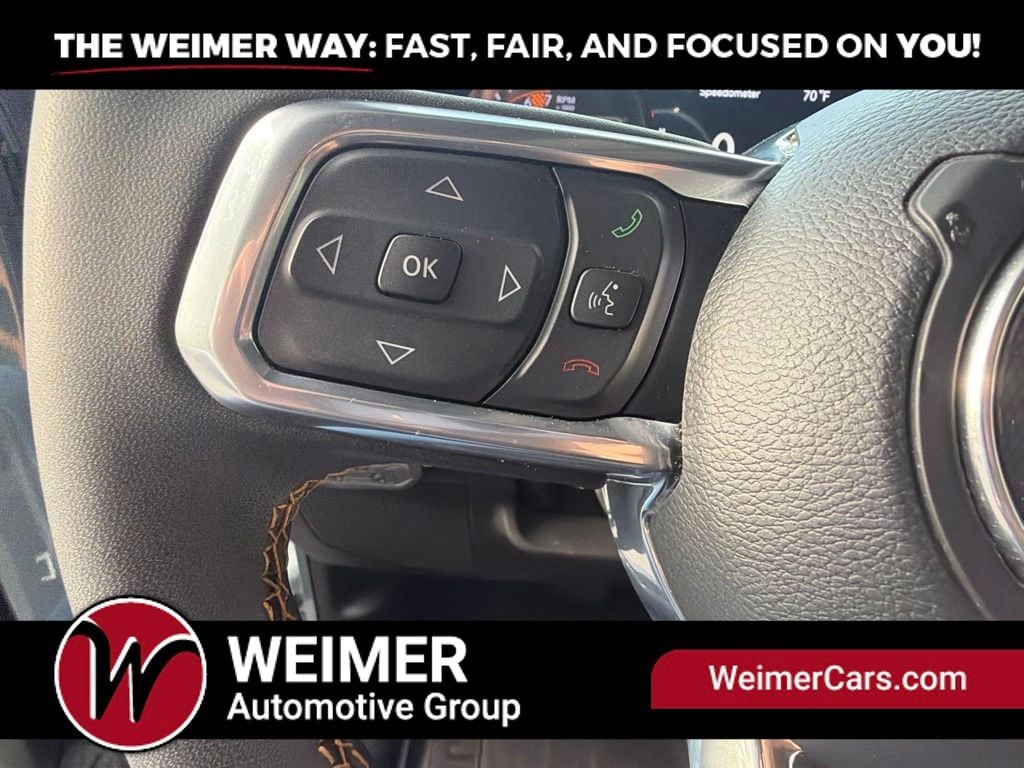 Pre-Owned 2024 Jeep Wrangler Sahara - photo - 44