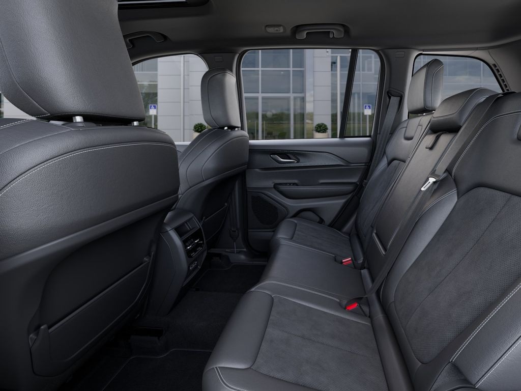 New 2025 Jeep Grand Cherokee - photo - 22