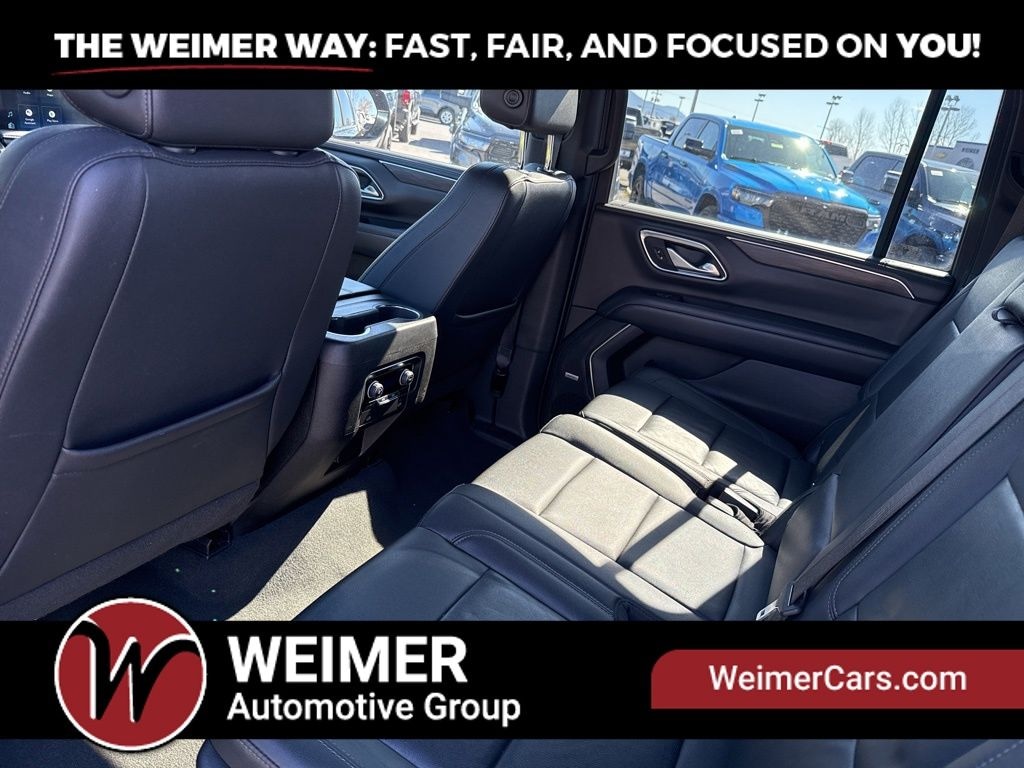 Pre-Owned 2022 Chevrolet Suburban LT - photo - 8
