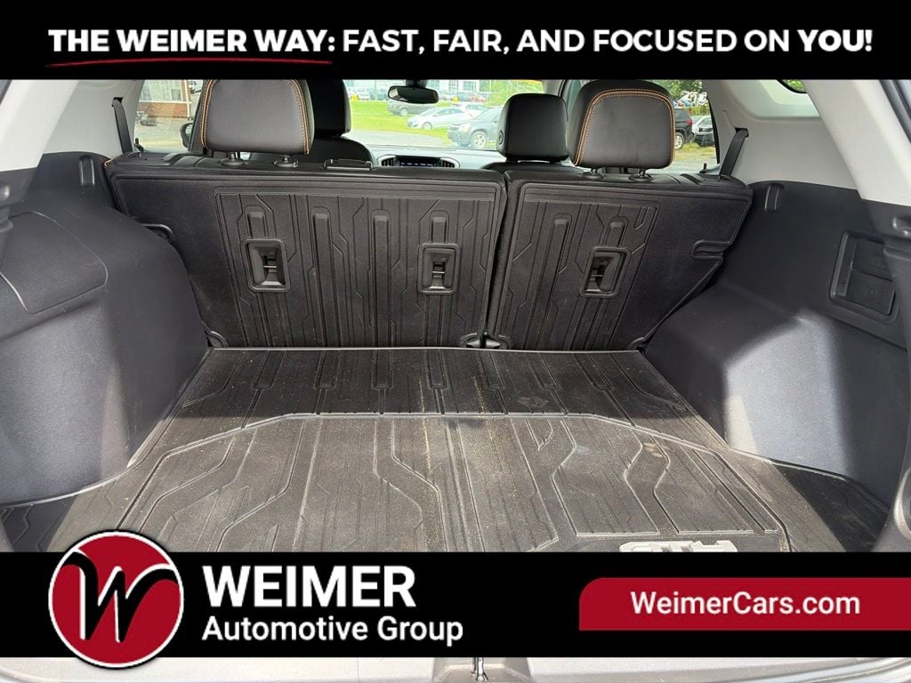 Pre-Owned 2023 GMC Terrain AT4 - photo - 9