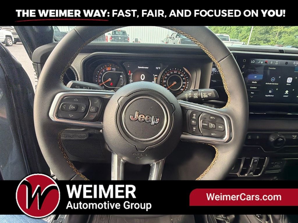 Pre-Owned 2024 Jeep Wrangler Sahara - photo - 41