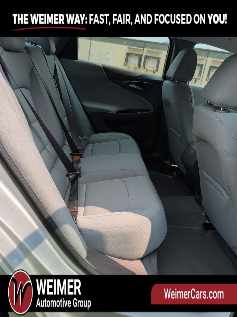 Pre-Owned 2022 Chevrolet Malibu LS - photo - 13