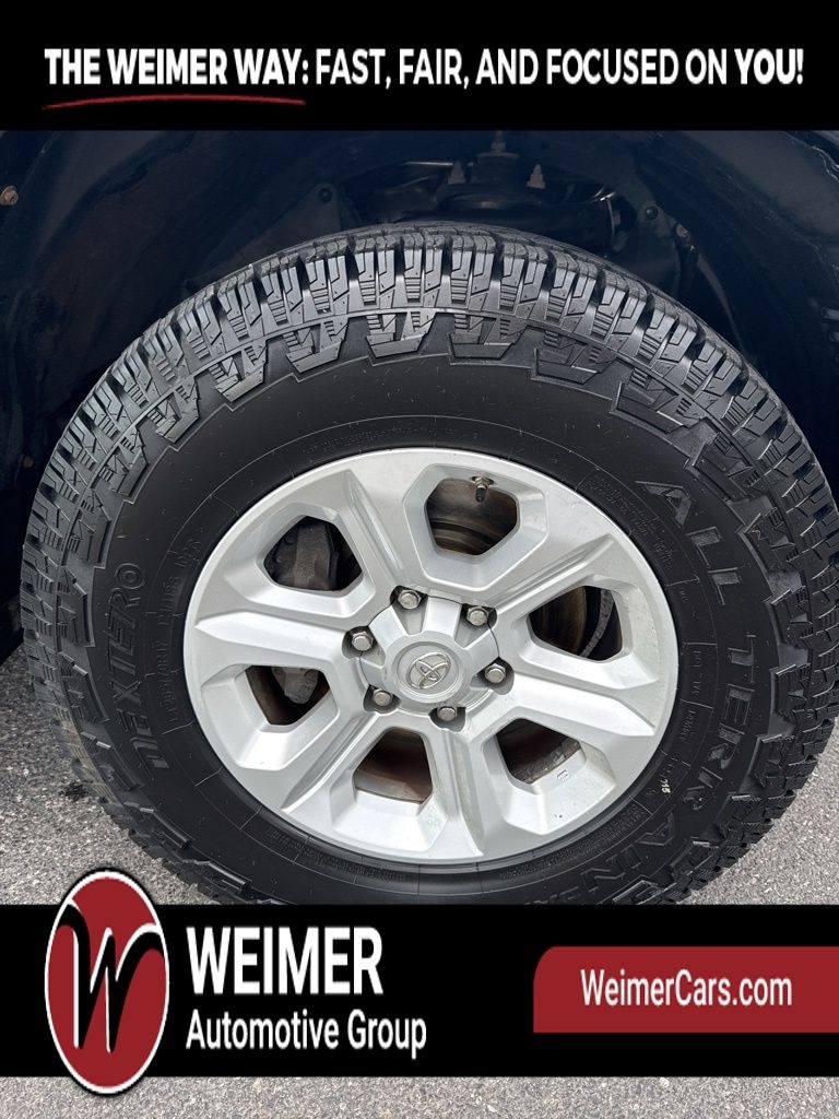 Pre-Owned 2018 Toyota 4Runner SR5 Premium - photo - 3