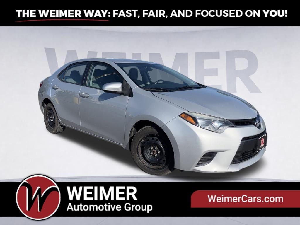 Pre-Owned 2016 Toyota Corolla LE - photo - 2