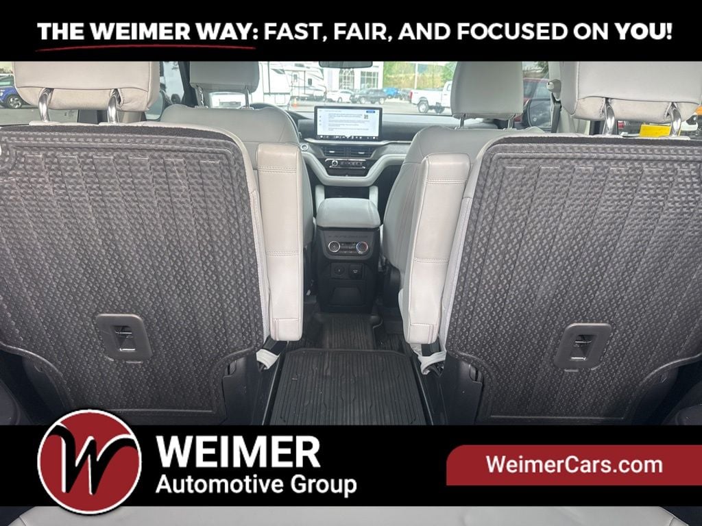 Pre-Owned 2025 Ford Explorer Platinum - photo - 11