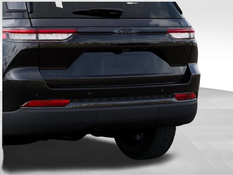 New 2025 Jeep Grand Cherokee - photo - 12