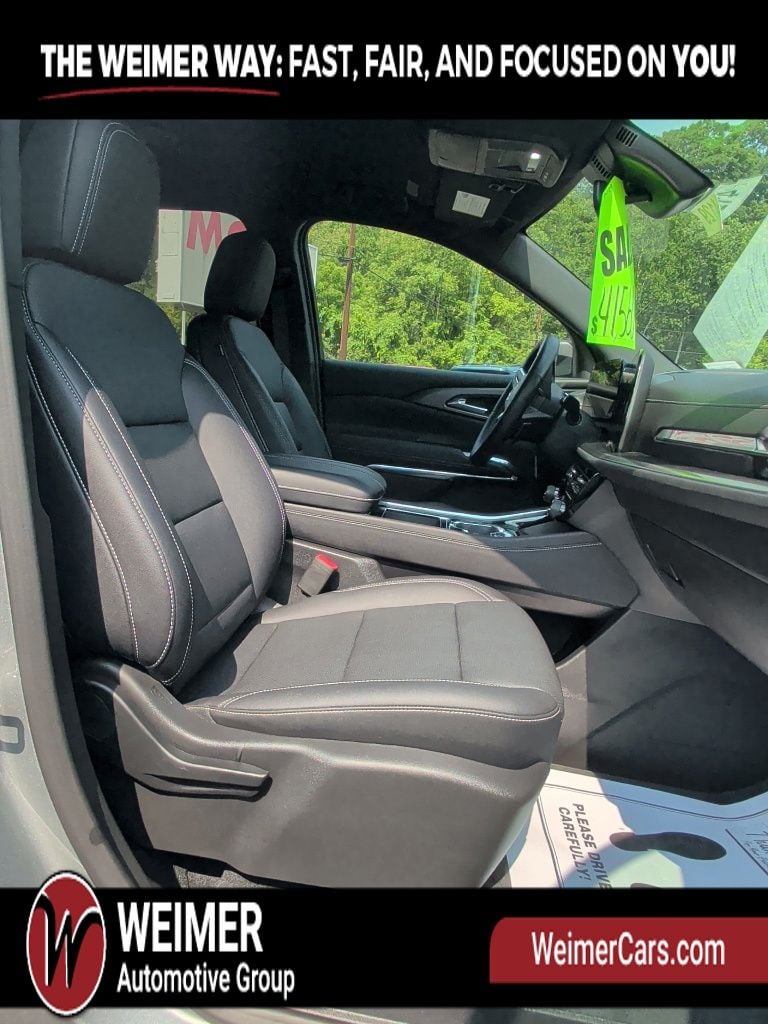 Pre-Owned 2026 Chevrolet Traverse LT - photo - 17