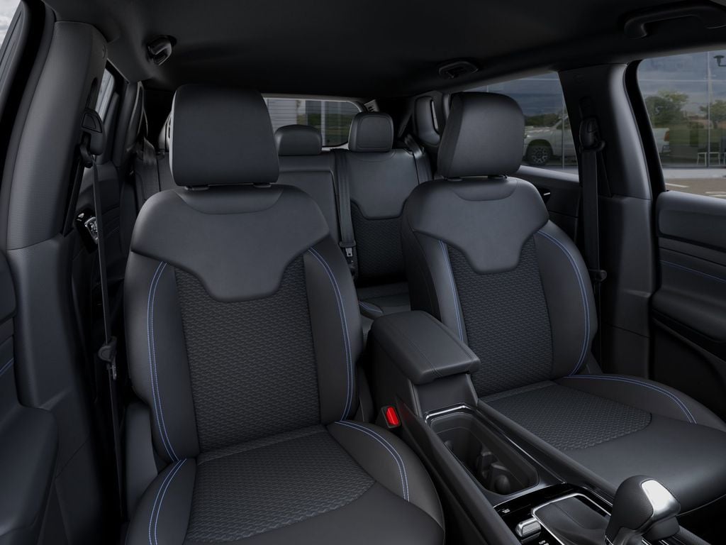 New 2026 Jeep Compass Latitude - photo - 15