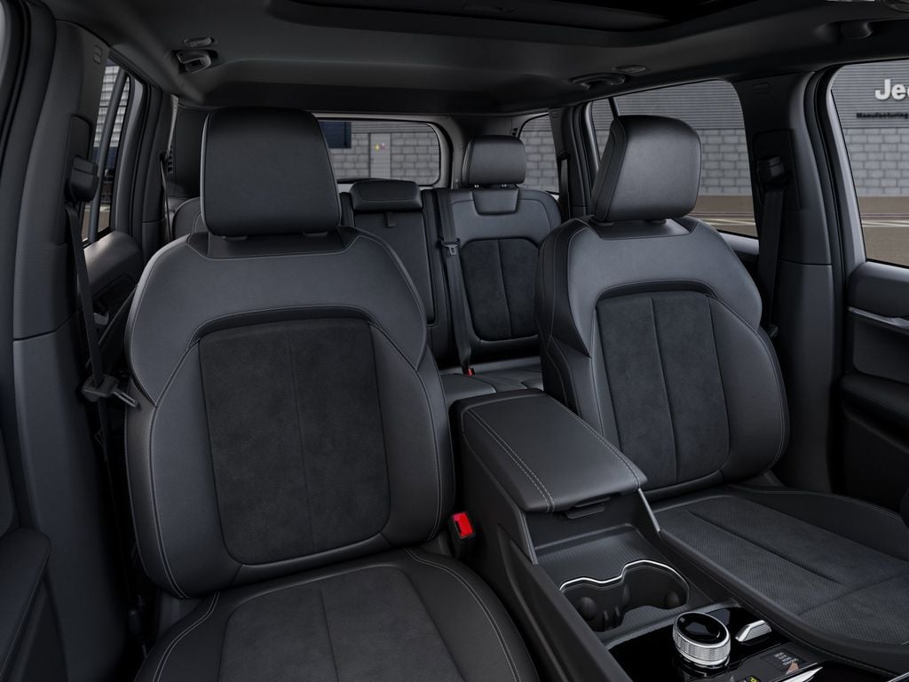 New 2026 Jeep Grand Cherokee Altitude - photo - 15