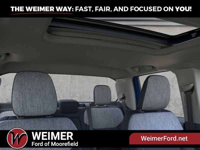 New 2025 Ford Maverick XLT - photo - 11
