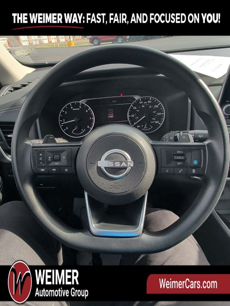 Pre-Owned 2024 Nissan Rogue SV - photo - 23