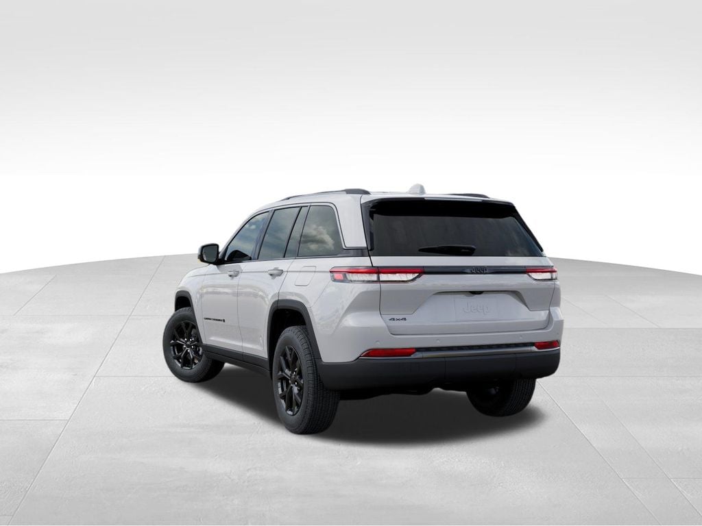 New 2026 Jeep Grand Cherokee Altitude - photo - 2