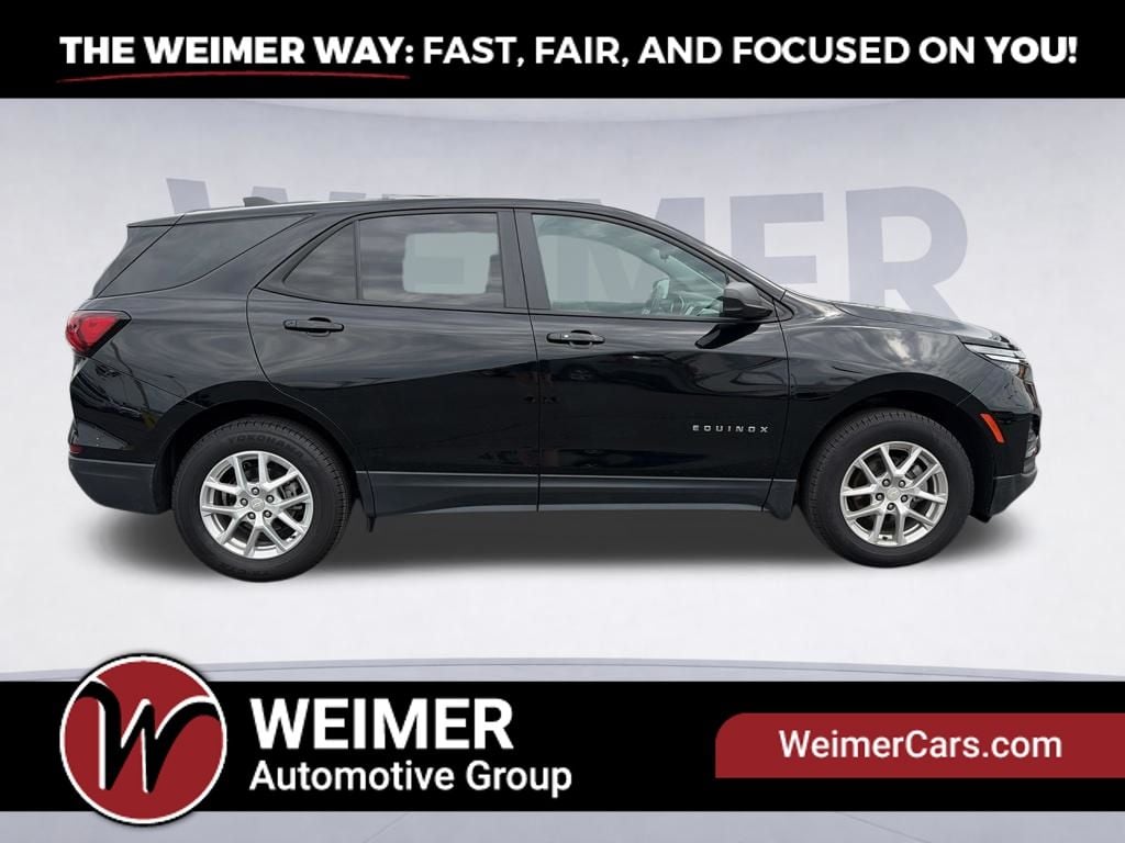 Pre-Owned 2024 Chevrolet Equinox LS - photo - 3