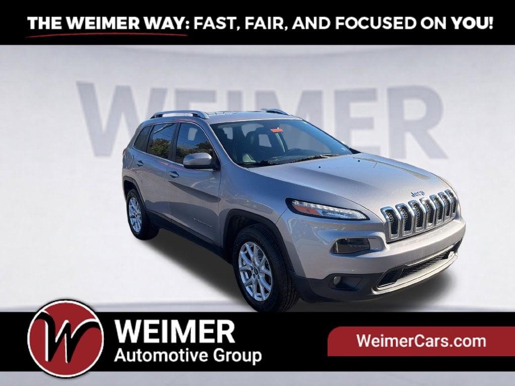 Pre-Owned 2018 Jeep Cherokee Latitude Plus - photo - 8