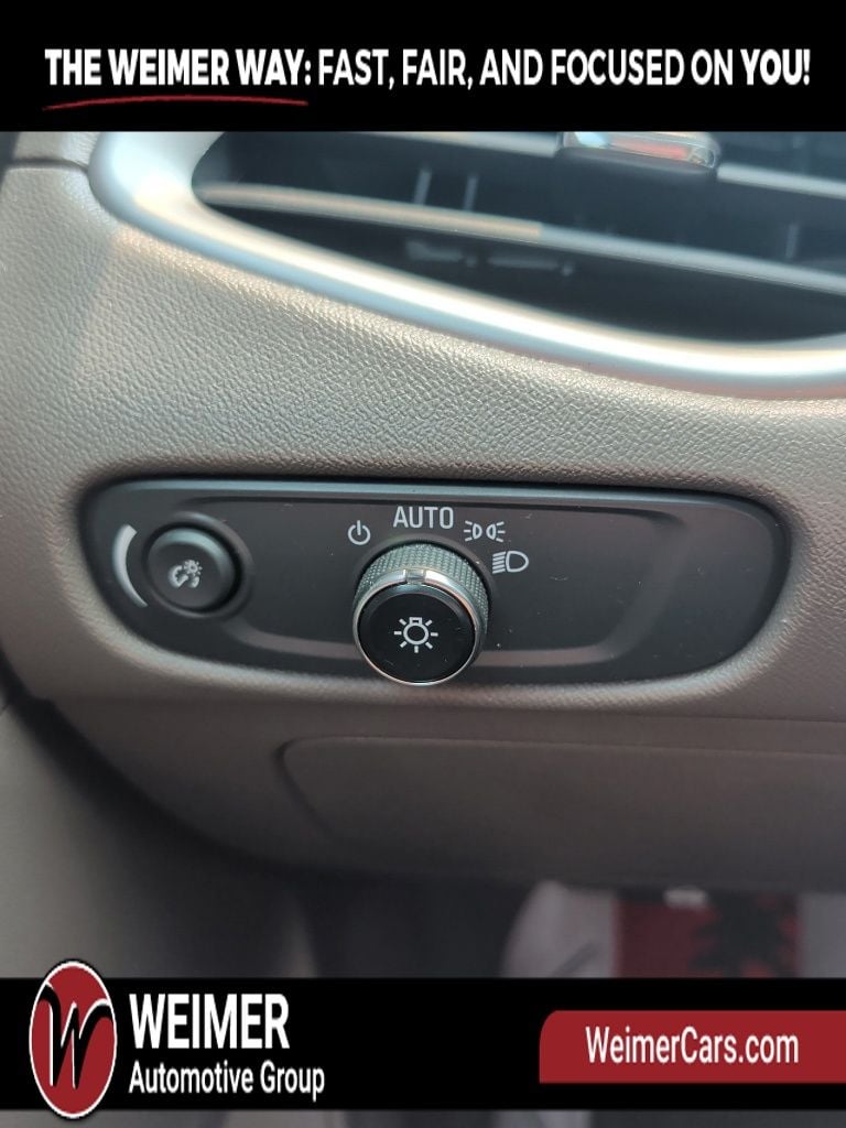 Pre-Owned 2022 Chevrolet Malibu LS - photo - 17