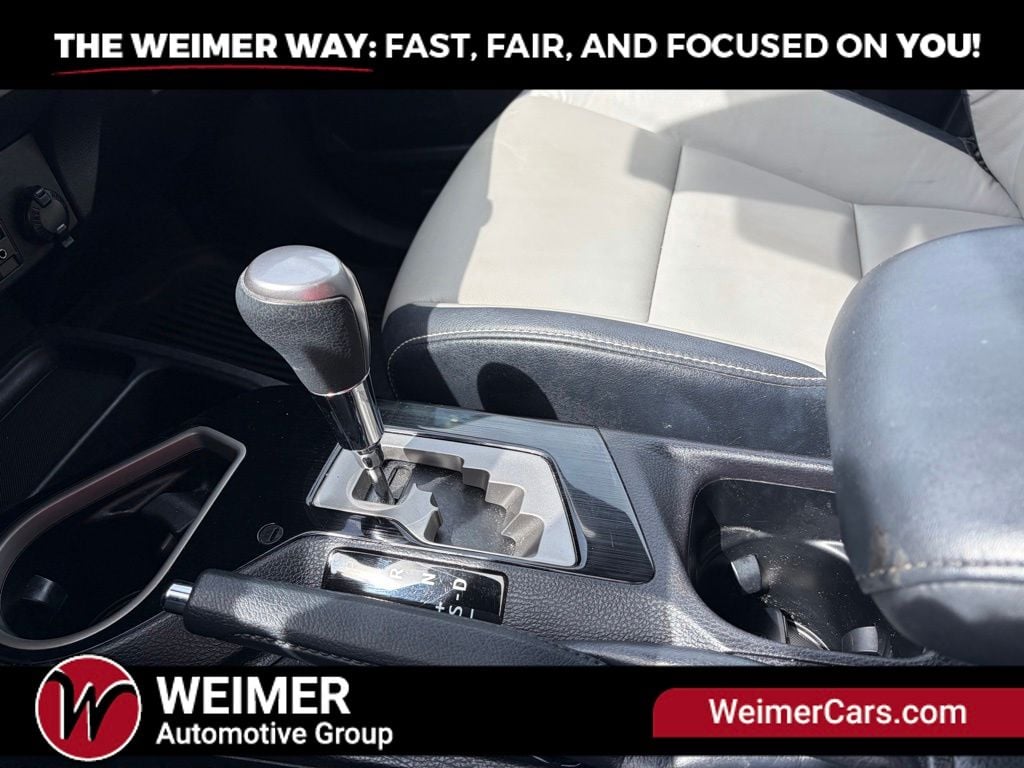 Pre-Owned 2018 Toyota RAV4 Limited - photo - 31