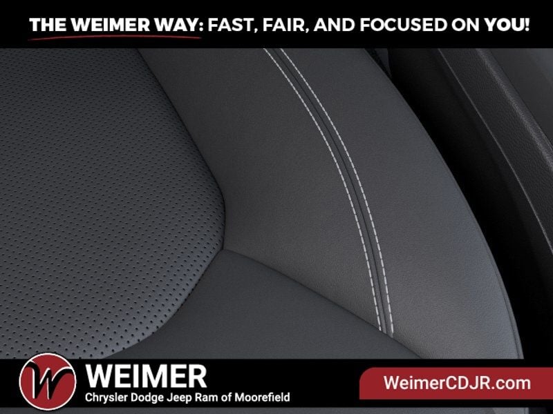 New 2027 Chrysler Pacifica Select - photo - 19