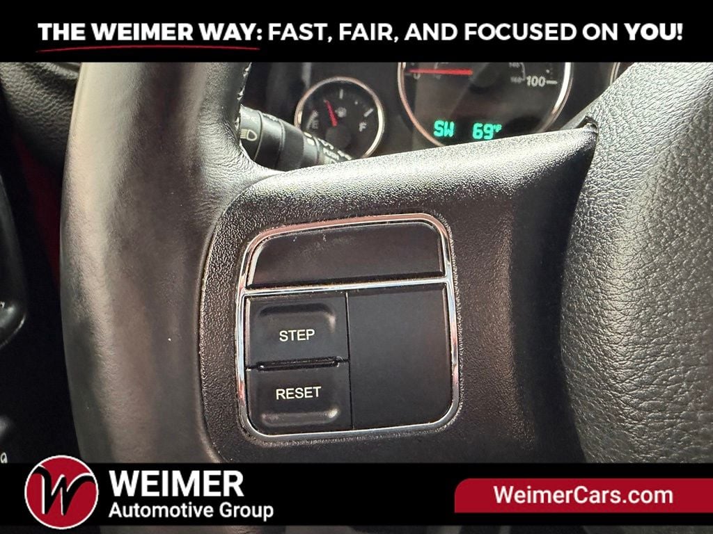 Pre-Owned 2015 Jeep Wrangler Unlimited Sport - photo - 32