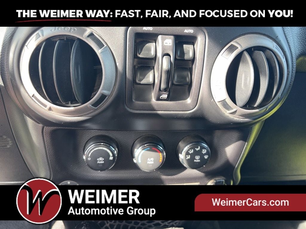 Pre-Owned 2017 Jeep Wrangler Unlimited Sport - photo - 30