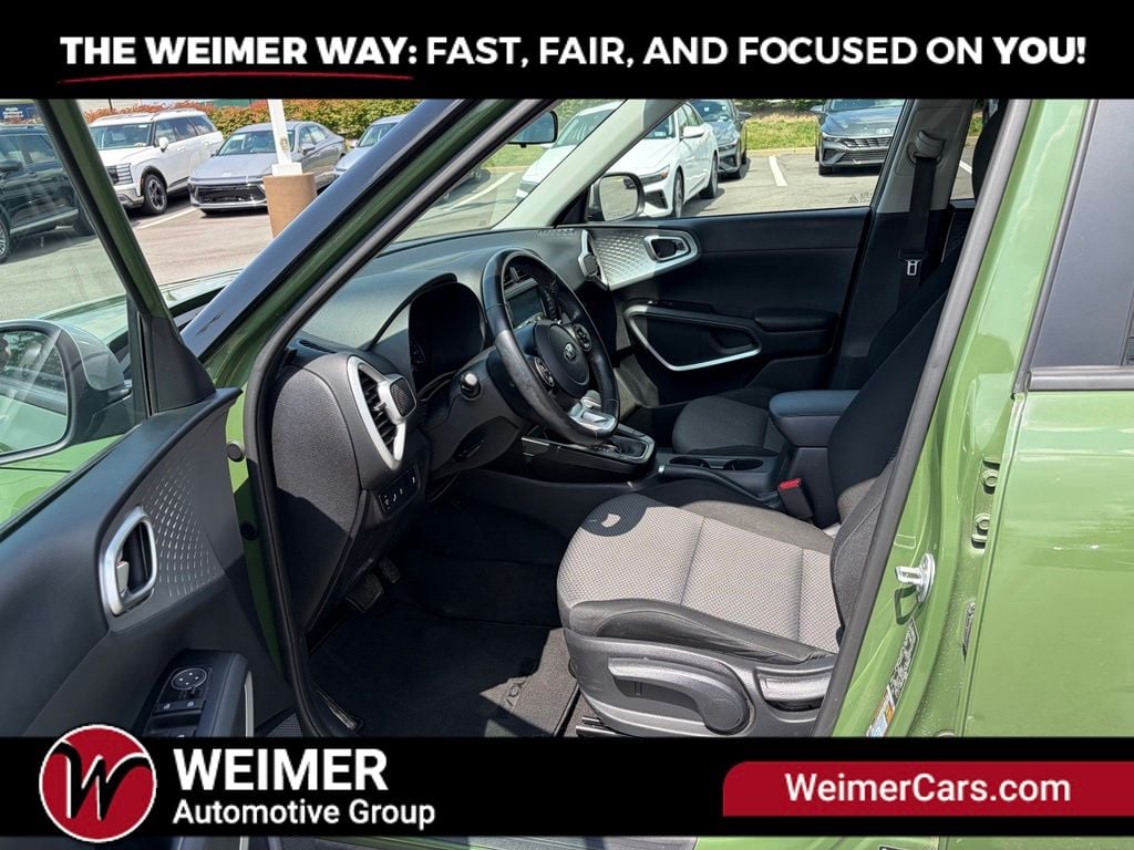 Pre-Owned 2020 Kia Soul X-Line - photo - 22