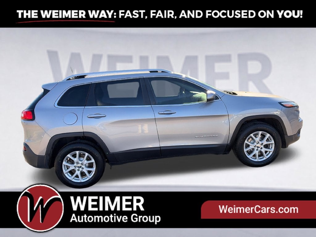 Pre-Owned 2018 Jeep Cherokee Latitude Plus - photo - 7