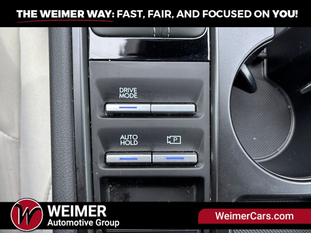 Pre-Owned 2025 Hyundai Sonata SE - photo - 16