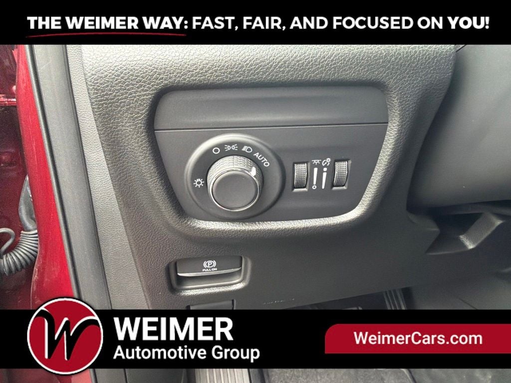 Pre-Owned 2025 Jeep Grand Cherokee L Laredo - photo - 26