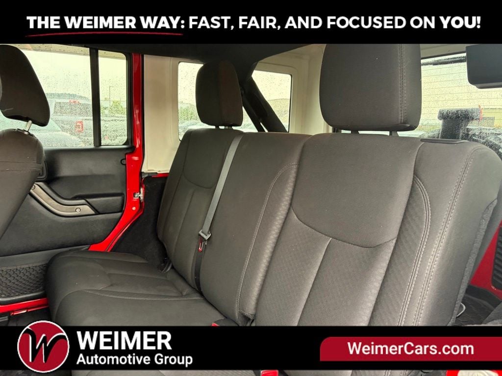 Pre-Owned 2015 Jeep Wrangler Unlimited Sport - photo - 21