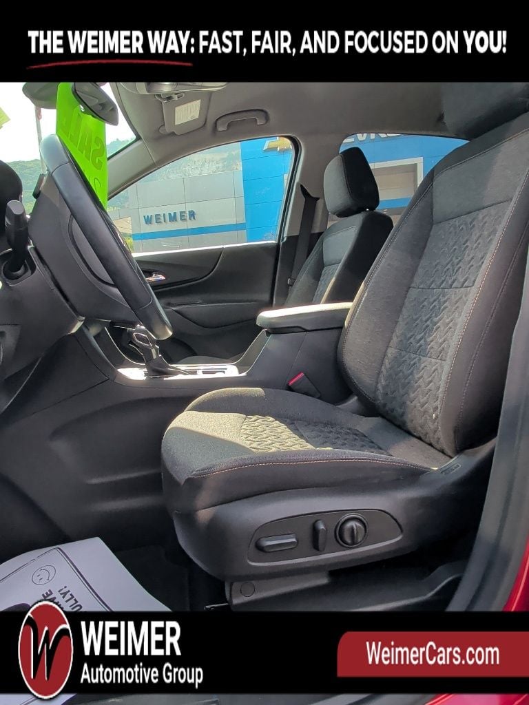 Pre-Owned 2024 Chevrolet Equinox LT - photo - 11