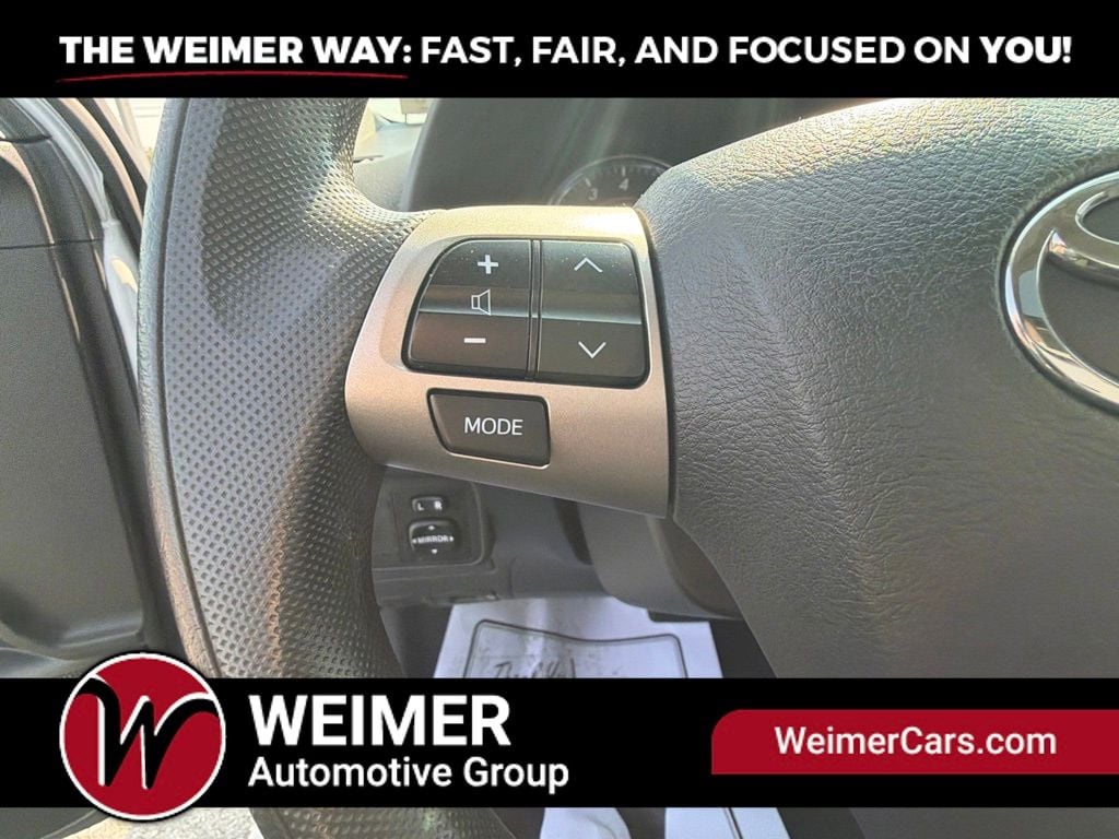 Pre-Owned 2013 Toyota Corolla S - photo - 34