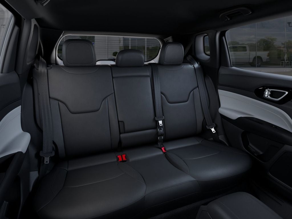 New 2026 Jeep Compass Limited - photo - 14