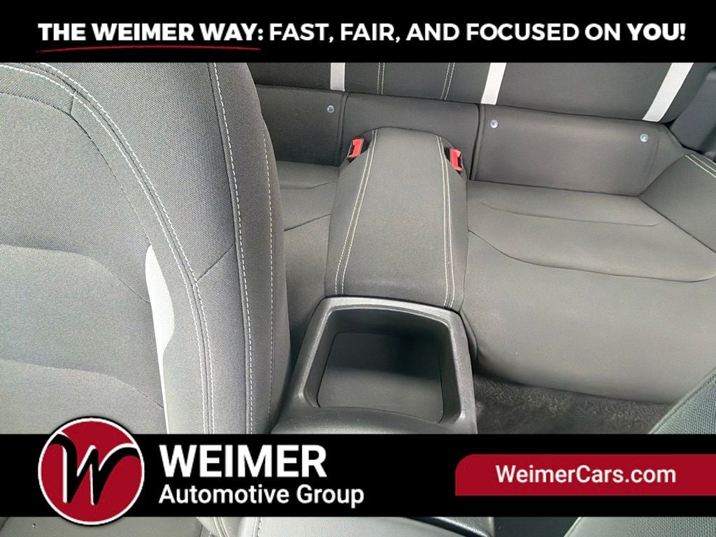 Pre-Owned 2023 Chevrolet Camaro LT1 - photo - 21